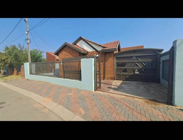 3 BEDROOM HOUSE FOR SALE IN MAMELODI EAST